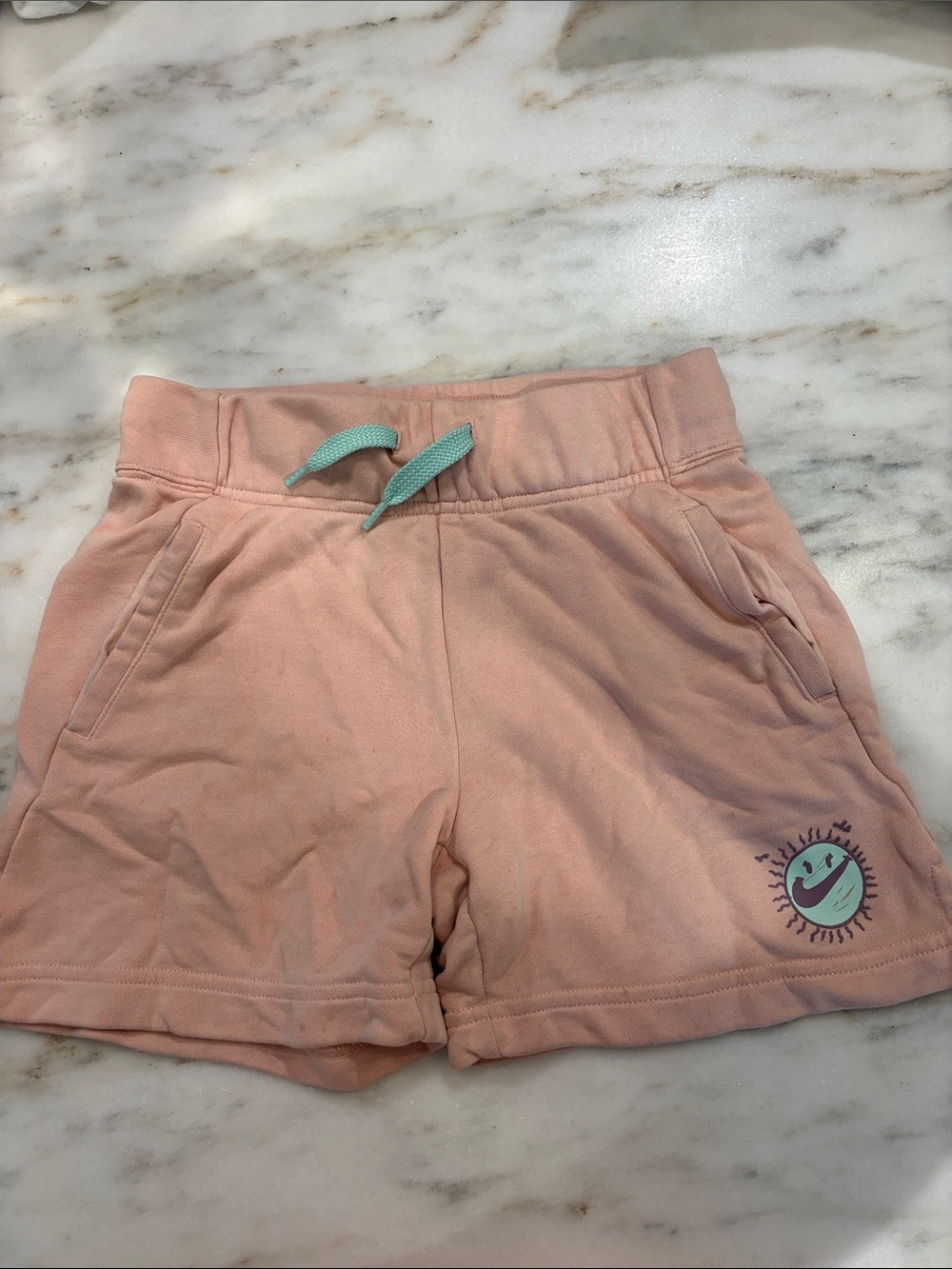Nike girls pink sweatshorts Nike Sun Club! M medium